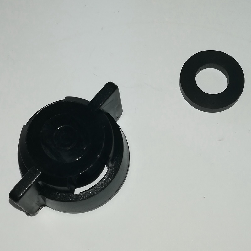 Navrtka  bajonet - čep Geoline