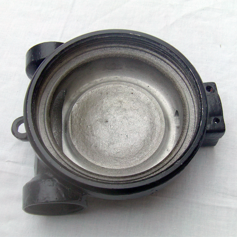 Poklopac pumpe donji RAU 102